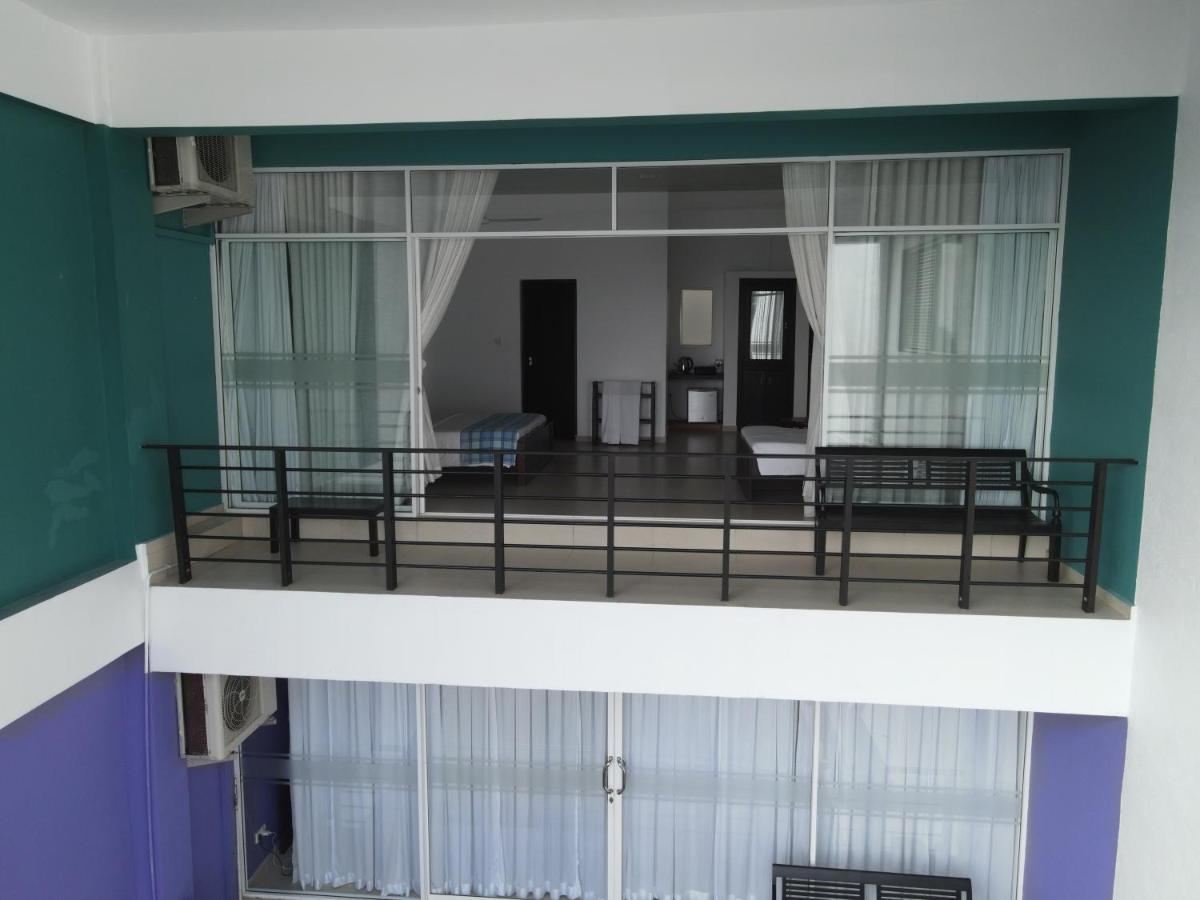Dazzle Bay By Twenty Two Hotel Weligama Exterior foto