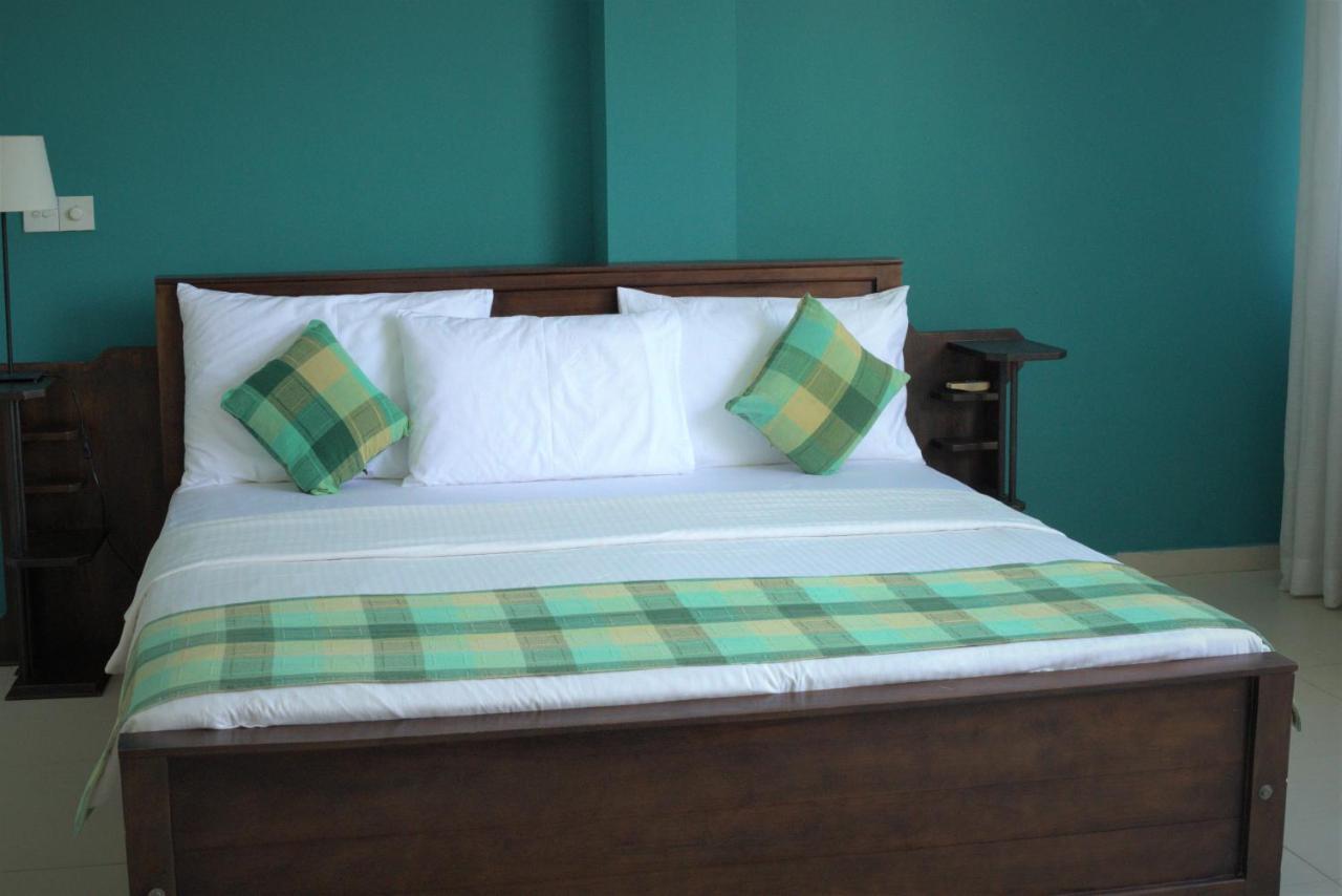 Dazzle Bay By Twenty Two Hotel Weligama Exterior foto